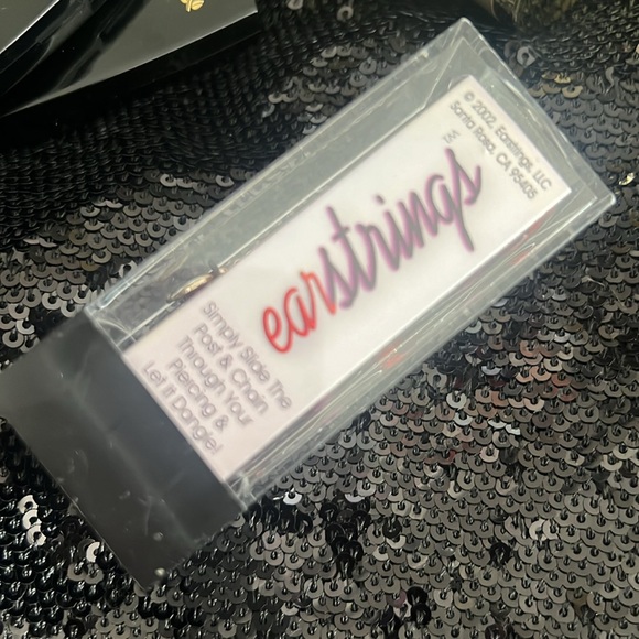 Sterling Silver 925 EarStrings Threading Earrings w/Red Crystal Dangling Hearts - Picture 3 of 6